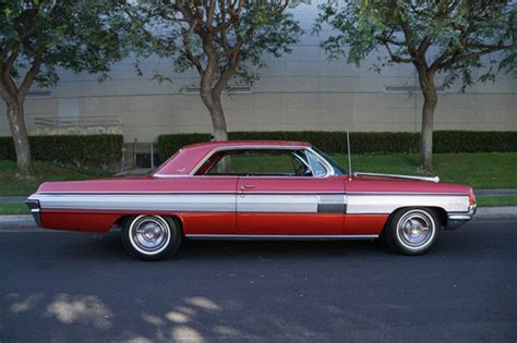 1962 Oldsmobile Starfire 394345hp V8 Coupe Sold Car And Classic