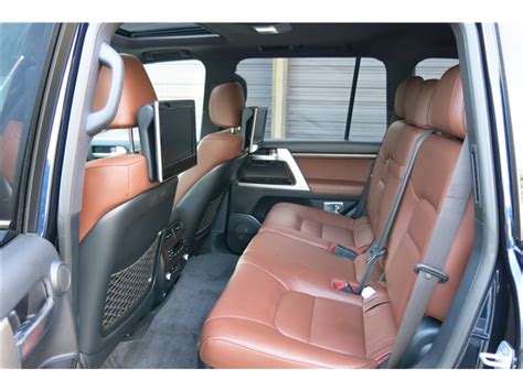 2016 Toyota Land Cruiser: 124 Interior Photos | U.S. News