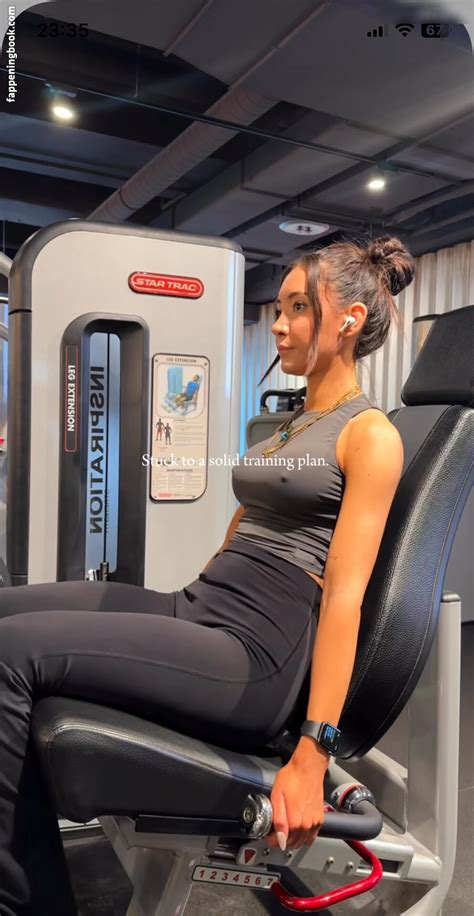 Merve Özkan Nude OnlyFans Leaks Fappening FappeningBook