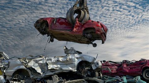 Car Wreckers The Ultimate Guide To Selling Your Old Car For Cash