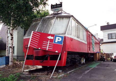 出てこいシャザーン On Twitter 2002年の北海道遠征～保存車めぐり～ 手稲区の山岡家で利用されていたスハ42 509