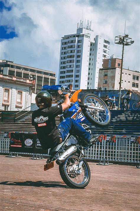 2017 National Motorcycle Stunts Championships [COL] on Behance