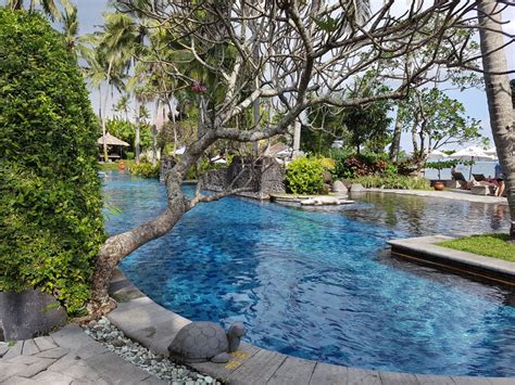 pool hotel sheraton senggigi lombok beach resort senggigi