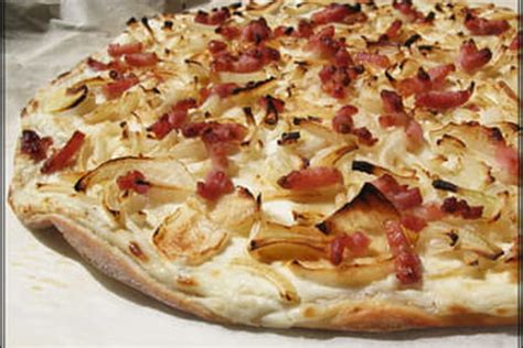 Recette de Tarte flambée alsacienne Flammekueche