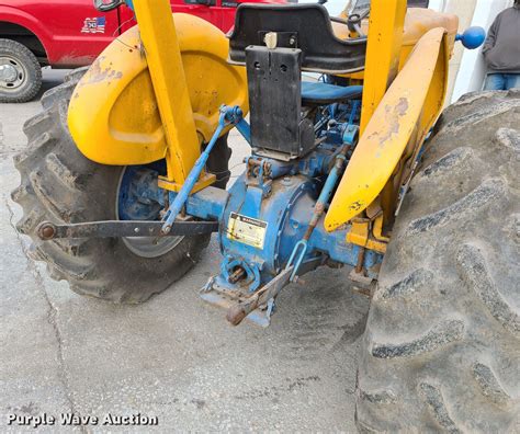 Ford 3400 Tractor In Lexington Mo Item Jw9914 Sold Purple Wave