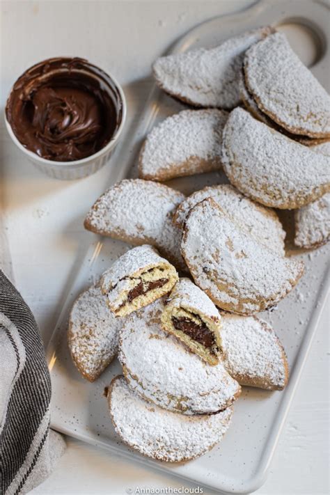 Ravioli Dolci Di Carnevale Alla Nutella Al Forno Anna On The Clouds