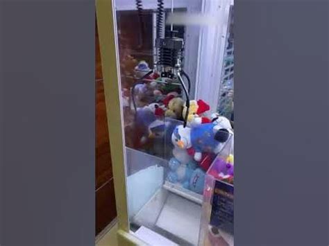 Gánale a la maquina de peluches con este truco infalible Maquina de