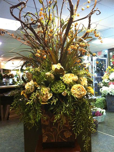 Centerpieces Large Silk Floral Arrangement 2047384 Weddbook