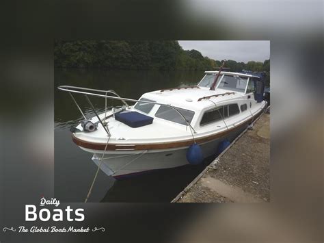 Used cabin cruiser boats RLM for sale - Daily Boats