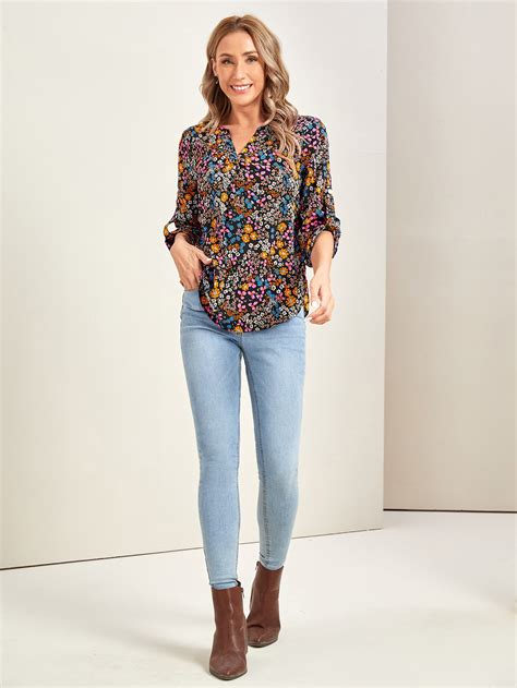 Emery Rose Notched Neck Allover Floral Print Blouse Shein Eur