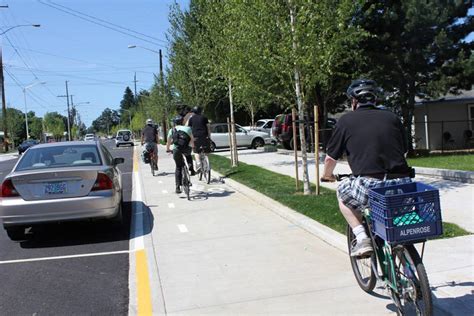 Sfs First Raised Parking Protected Bike Lane In Construction On Valencia Sfmta