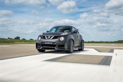 Hp Nissan Juke R Shows Up At Goodwood Threatens Supercars With