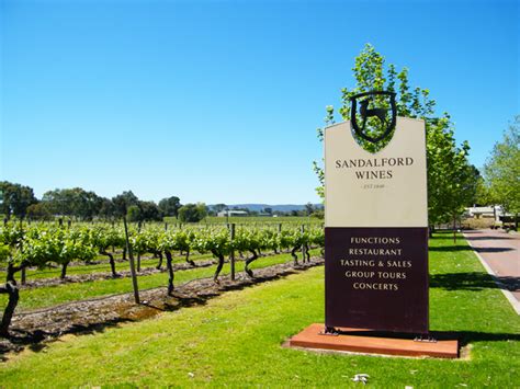 Swan Valley Wine Tours in Limousine from Perth :: Best Perth Limo Wine ...