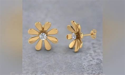 6 Best Gold Studs Designs for Girls - People choice