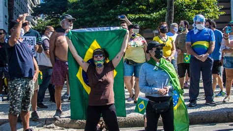 Brasilien Fu Ballfans Protestieren Gegen Jair Bolsonaro Eurosport