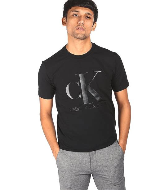 Buy Calvin Klein Men Black Slim Fit Crew Neck T Shirt