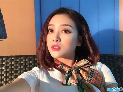 Hot girl Mạnh Khánh Chi