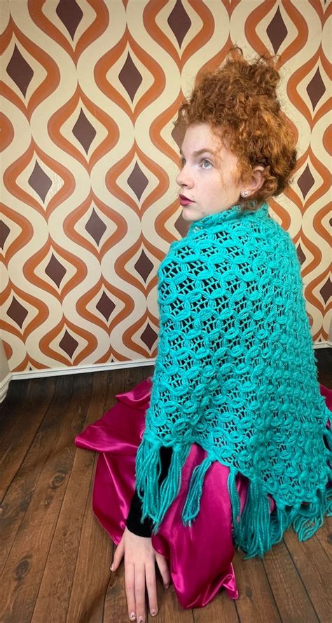 70s Crochet Shawl Gem