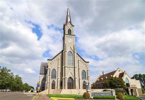 Solve ST MARY S CATHOLIC CHURCH Jigsaw Puzzle Online With 88 Pieces