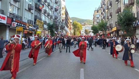 Bursa da 15 Temmuz Demokrasi ve Bayrak Yürüyüşü Bursa Haberleri