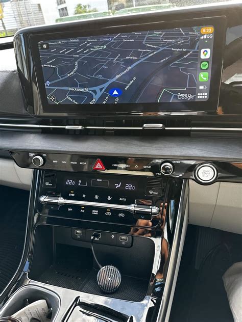 Tech bloggers explain how street map websites update their info 25