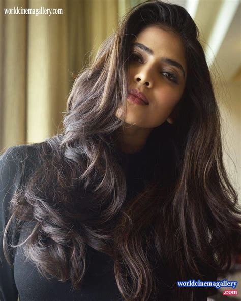 Malavika Mohanan Hot Stills
