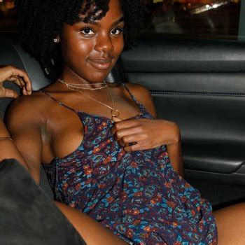 Get Lacole Sawyer Free Stripping And Nude Links At FreeOnes