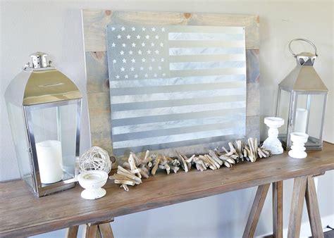 DIY Rustic American Flag Sign - Perfect For Your Patriotic Vignette