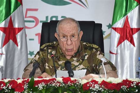 Le Général dArmée Saïd Chanegriha LAlgérie avance à pas sûrs vers l