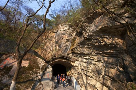 善卷洞岩洞岩石洞穴国内旅游景点旅游景点摄影汇图网