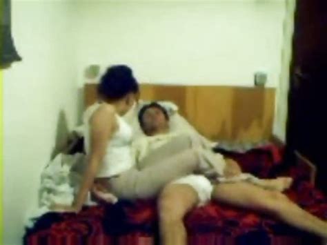 Amateurhaftes Paar Vor Verstecker Kamera Erwischt Porn