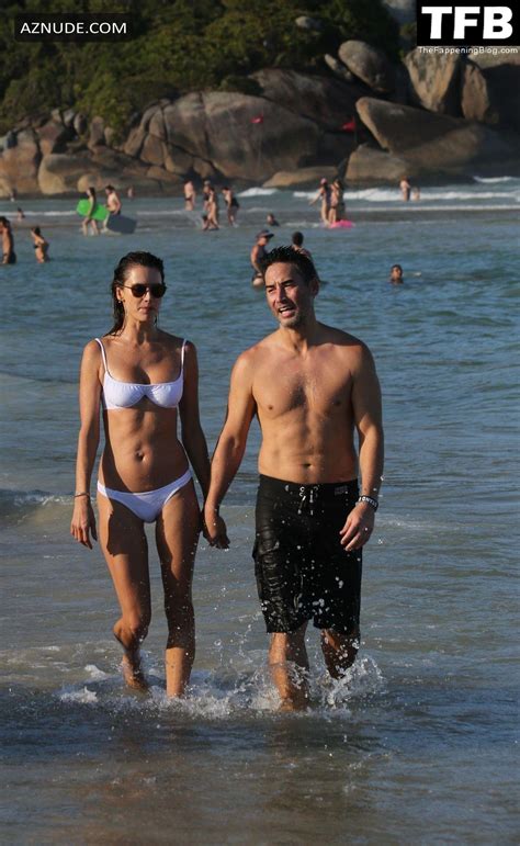 Alessandra Ambrosio Sexy Seen Flaunting Her Hot Figure During New Year At Beach In Brazil Aznude