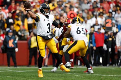 Pittsburgh Steelers Offense Shines Late To Secure Win Over Commanders