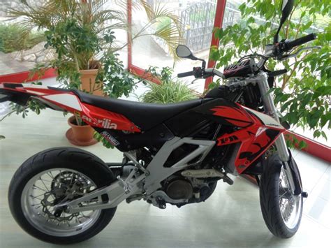 Aprilia Sxv Supermoto Registriran Godinu Dana God