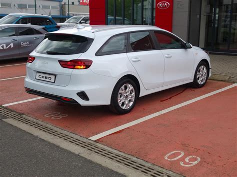 Kia Ceed Sw T Gdi Dct Spin Autobond Group