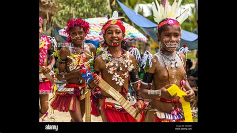 Dazzling Tolai Dance Very Latest Showcase By Young Papua New Guinea Girls Unique Melanesian