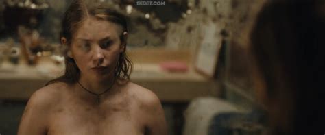 Nude Video Celebs Elsa Houben Nude Le Coeur Noir Des Forets