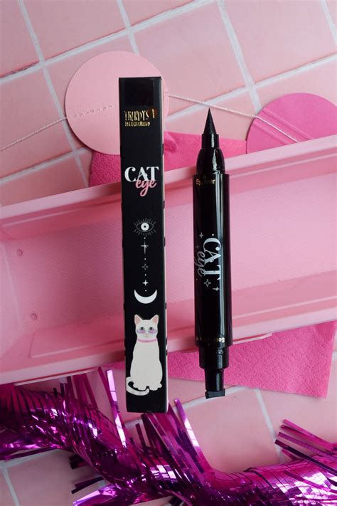 Delineador Doble Cat Eye Trendy Valmar