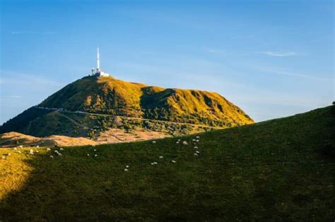 The Most Beautiful Hikes In The Auvergne Volcanoes Generalinfomax