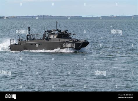 Combat Boat 90h Hi Res Stock Photography And Images Alamy