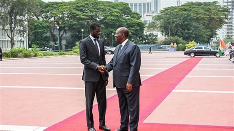 Alassane Ouattara et Diomaye Faye parlent de réformes nécessaires