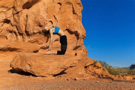 Yoga Outdoor On Rock Stock Image Image Of Meditate Health 72714657