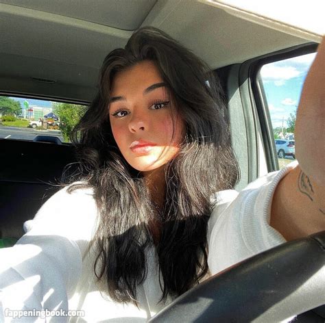 Amanda Sokos Nude OnlyFans Leaks Fappening FappeningBook