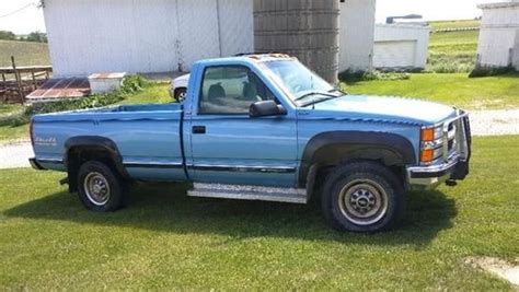 The truck i hope i will be getting. 96 chevy 2500 diesel with 65,000 ...