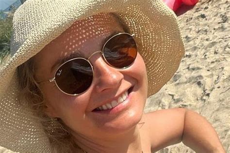 Ma Gorzata Socha Pokaza A Jak Wygl Daj Wczasy Na Kempingu Ol Ni A Te W Czarnym Bikini Plotek