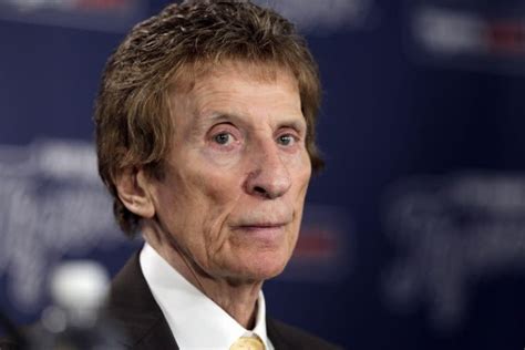 Mike Ilitch did the kindest thing imaginable for Rosa Parks - Yahoo Sports