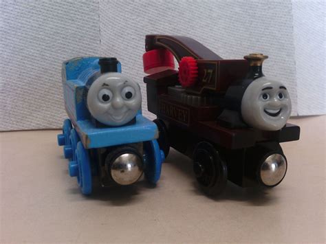 Thomas and Friends Wooden Railway Tank Engine Harvey Crane Bundle 2002 ...