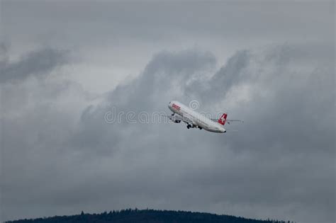 HB IOF Swiss Airbus A321 111 Jet In Zurich In Switzerland Editorial