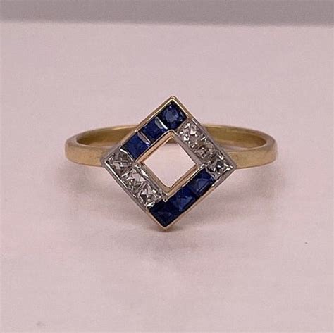 Antique Art Deco Sapphire Ring - Gem