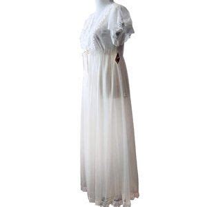 Tosca Lingerie Intimates Sleepwear Vintage Tosca Lingerie Womens New Flaw White Lace